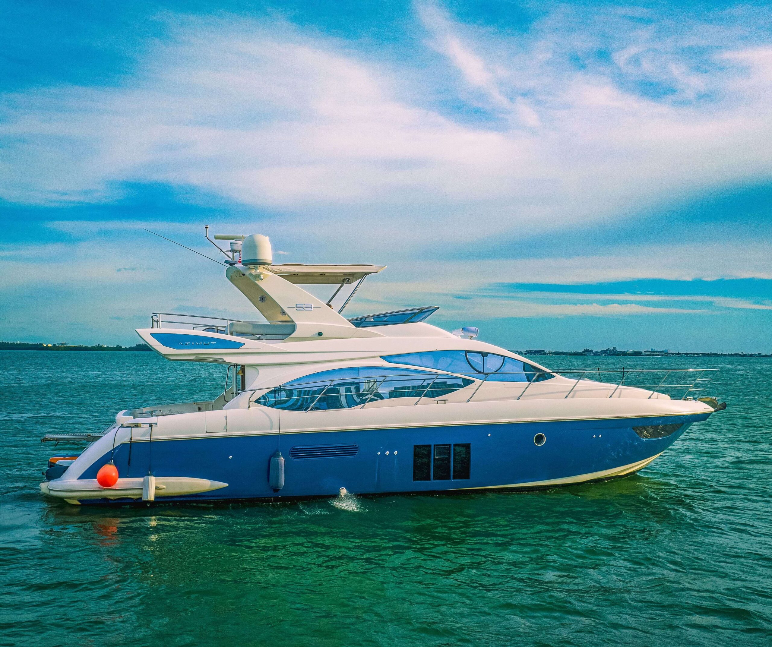 55 ft Azimut Azure yacht cruising Biscayne Bay Miami