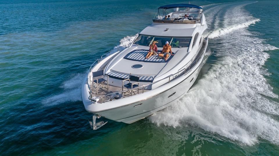 84 ft Sunseeker yacht day charter on Biscayne Bay Miami