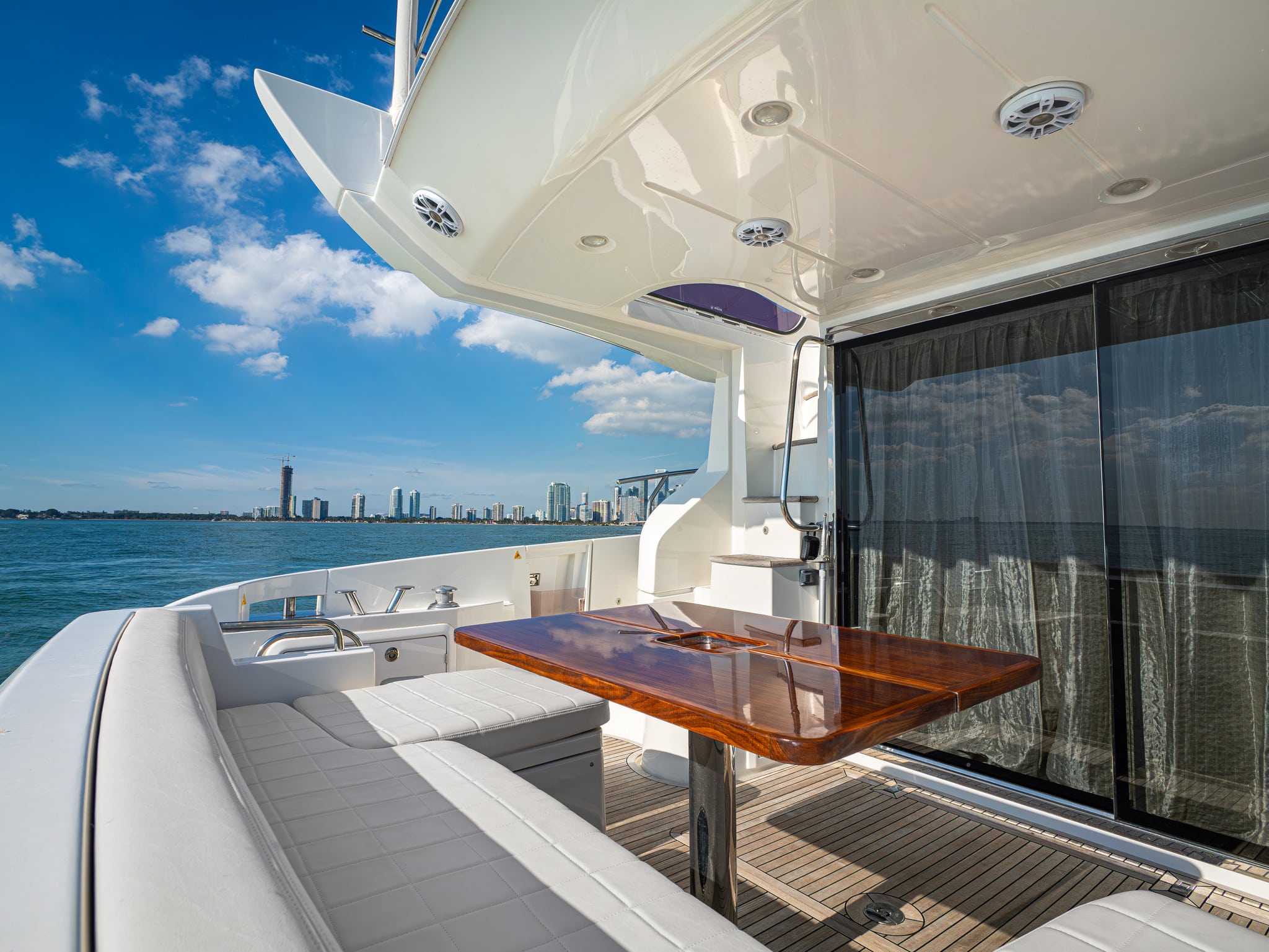 Miami Yacht Connect image of yacht
